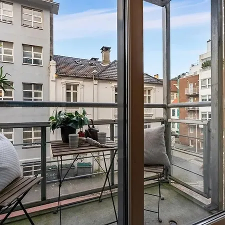 Lejlighed Cozy Flat With Balcony Bergen