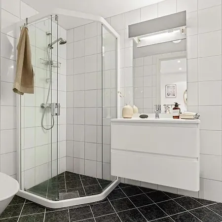 Lejlighed Cozy Flat With Balcony *